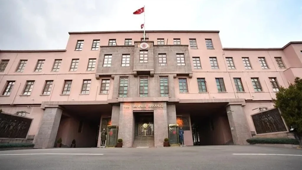MSB’den Yunanistan’a adalar uyarısı