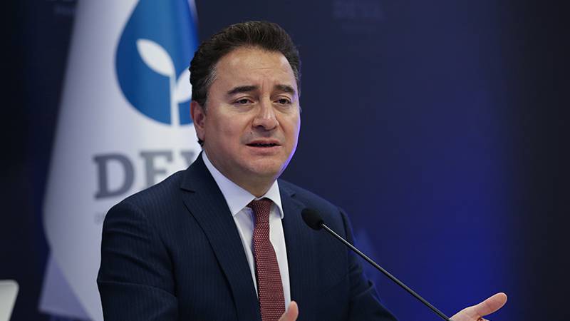 Babacan. Paraları geri alın , mağdurlara ödeyin