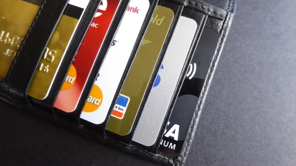 Bankalardan  Uyarı: İstenen Belgeleri Vermeyenin Kartı ve Hesabı Bloke Edilebilir